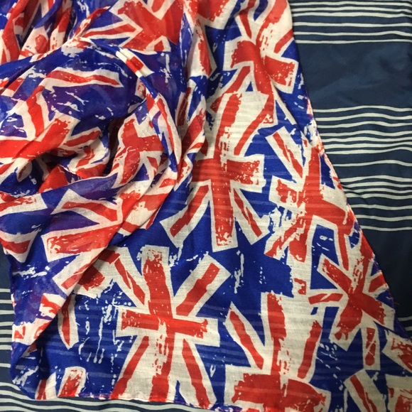 Union Jack scarf - Picture 2 of 3